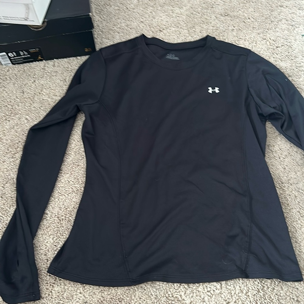 underarmor small shirt